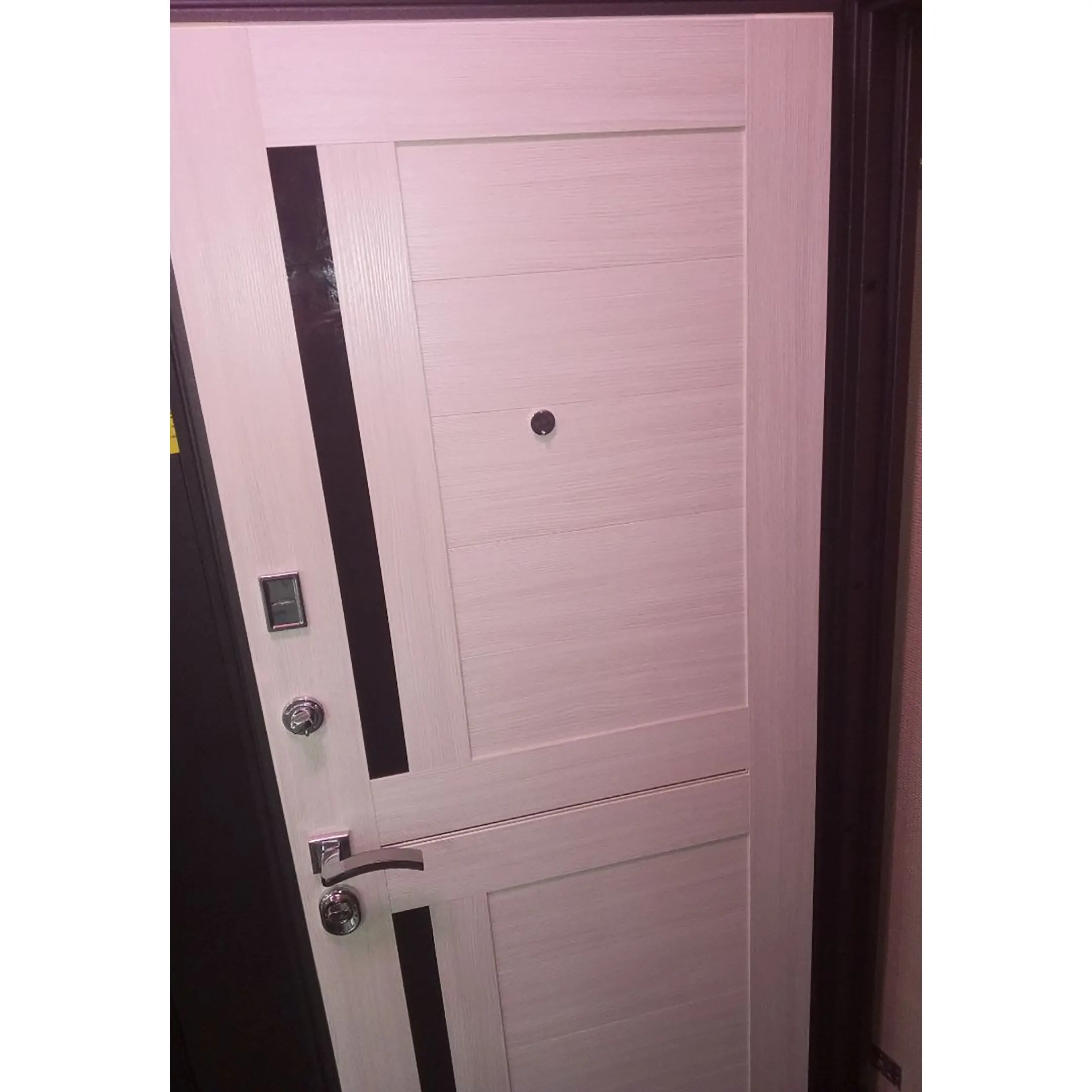 Металлическая дверь СОЛОМОН Элегия 880 левое открывание (уценка Симферополь)